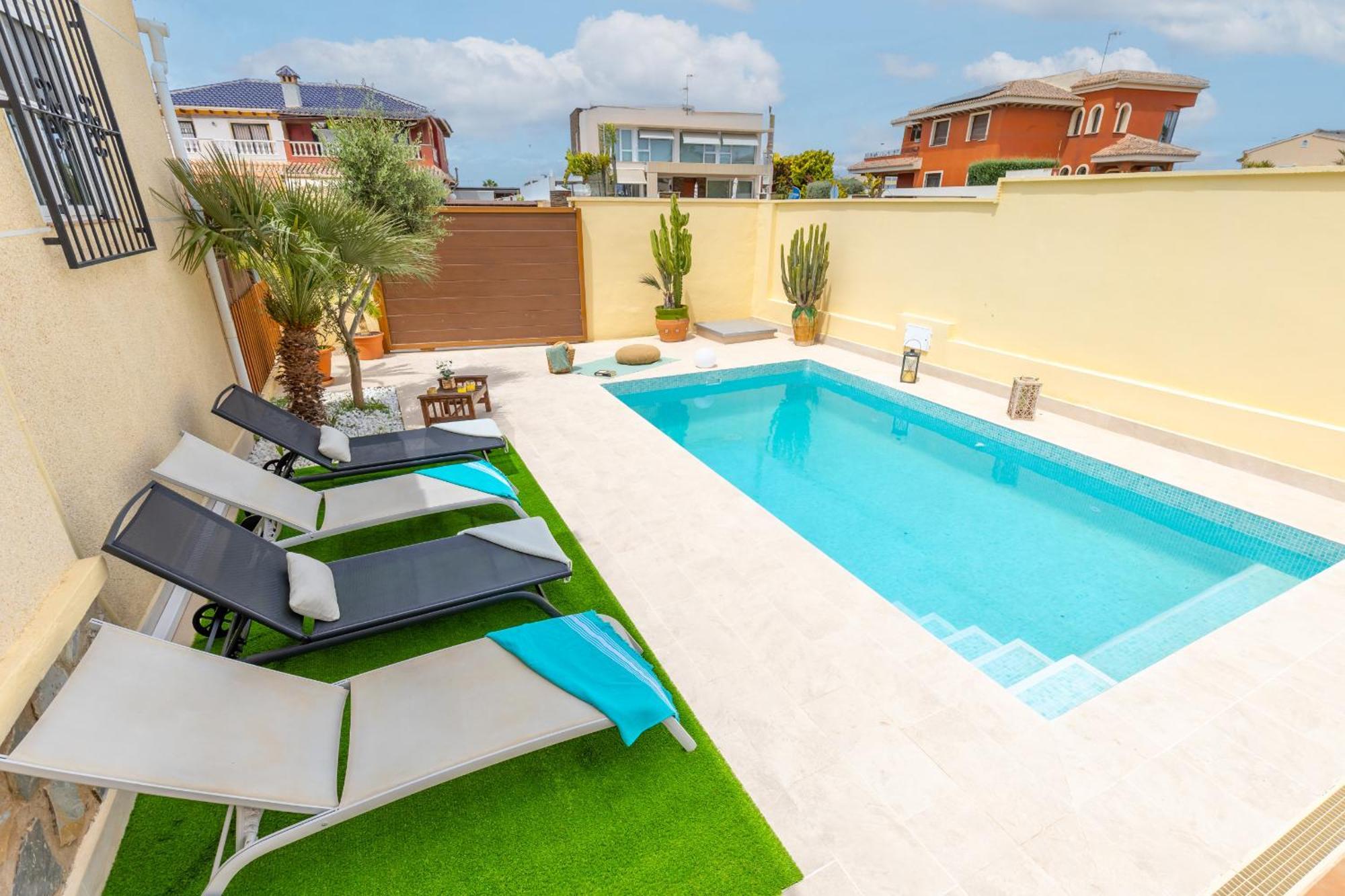 Fidalsa Coastal Soul Villa ตอร์เรเวียคา ภายนอก รูปภาพ